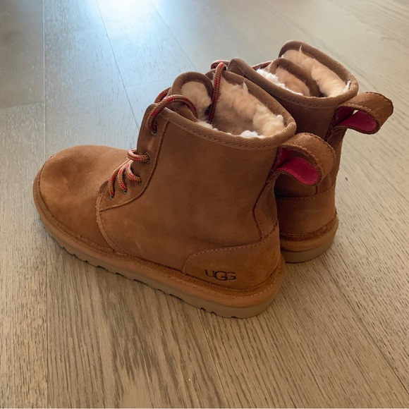 Ugg Lace Up Boots - Picture 5 of 5